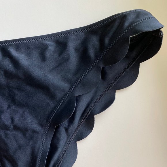 ABERCROMBIE SWIMSUIT BOTTOMS (CHEEKY) - Picture 5 of 5